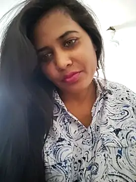 cute radhikaa online show from April 18, 9:56 am