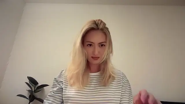 Kitty Swetty online show from April 15, 8:31 pm