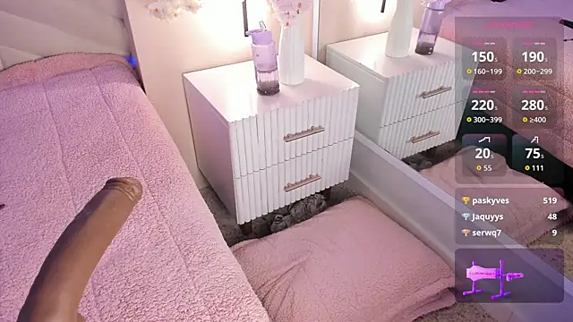 Bella Williiams online show from June 4, 2:43 pm