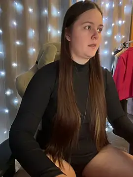 Cuty Kitty online show from January 31, 9:02 pm