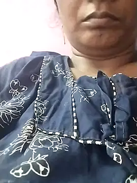 kavinila143 online show from July 17, 12:26 am