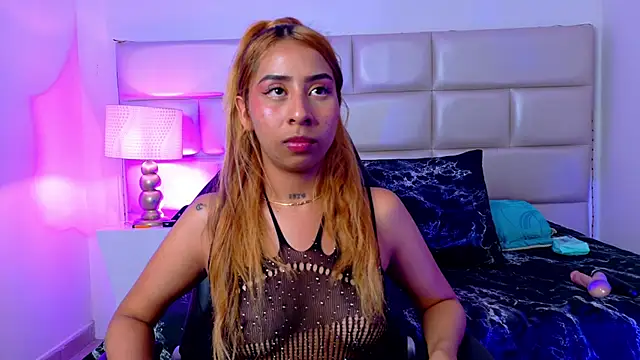 laila stilwiills online show from September 12, 12:55 am