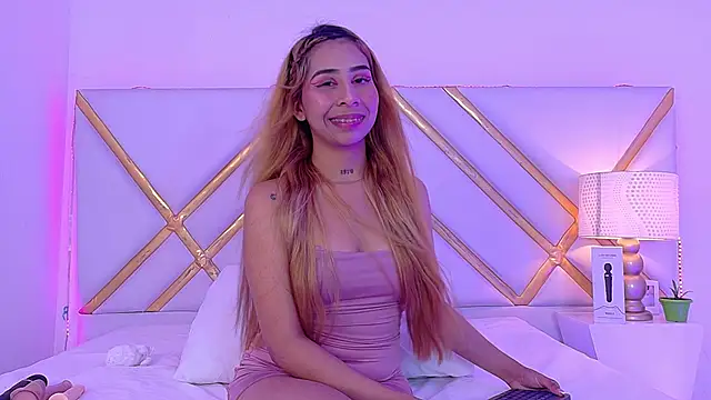 laila stilwiills online show from October 7, 4:55 pm