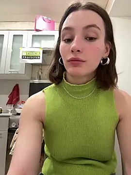 ZariaFlame online show from April 18, 10:31 pm