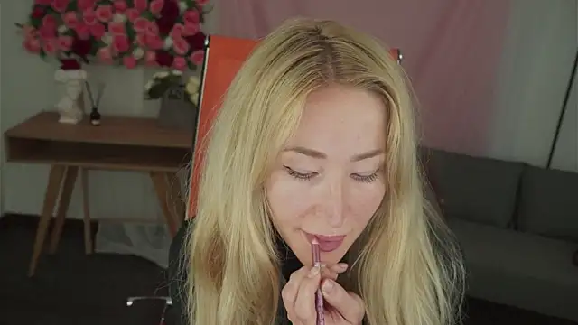 AstraMonroe online show from April 13, 1:12 pm