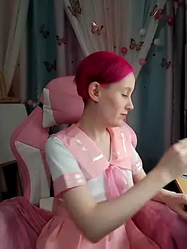 Fuzzy Unicorn online show from December 2, 7:49 pm