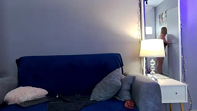 Ellsa Jean  online show from October 17, 4:16 am