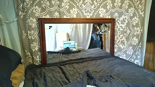 vivianlayne online show from October 2, 9:42 pm