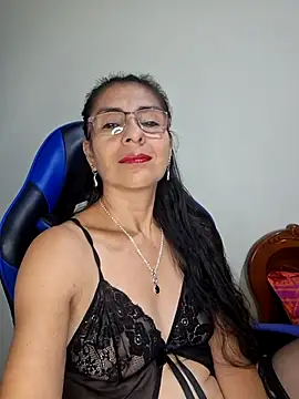 Natasha 50 online show from January 9, 3:00 am