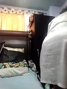 OliviaMorris1 online show from October 2, 12:43 pm