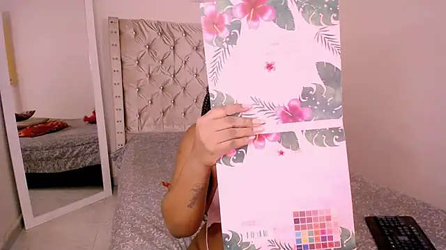 bonniebakerz1 online show from October 15, 6:32 pm