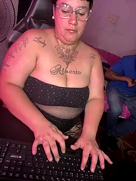 valen1891 online show from December 16, 3:34 am