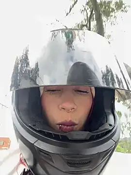 Dayanna adams online show from January 9, 5:50 pm