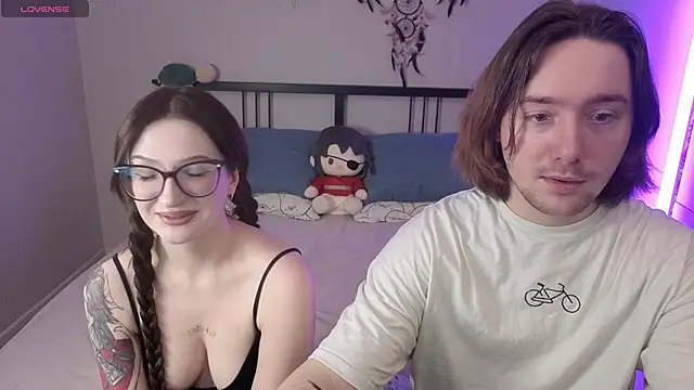 ellen and danny online show from February 7, 7:51 pm