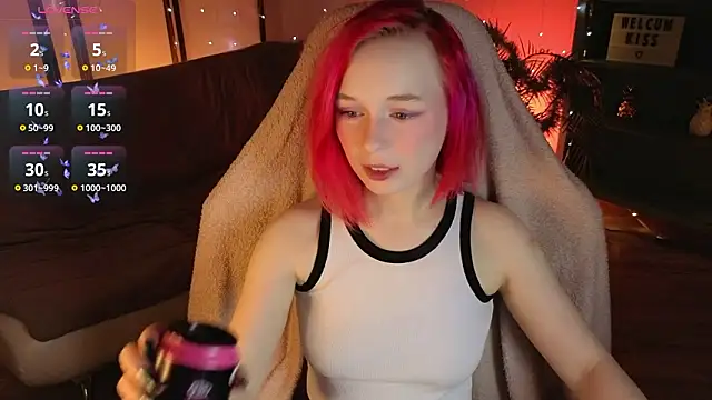 NaomiYoru online show from February 5, 8:34 pm