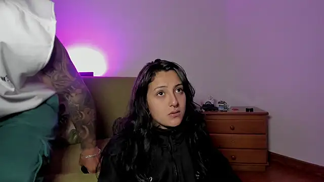 Snapshot of lola_n_apolo chatting on October 14, 2:36 am lola n apolo online show from October 14, 2:36 am