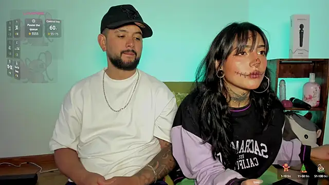 Snapshot of lola_n_apolo chatting on October 29, 6:54 pm lola n apolo online show from October 29, 6:54 pm