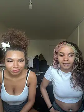 Kayla19XX online show from July 8, 5:37 pm