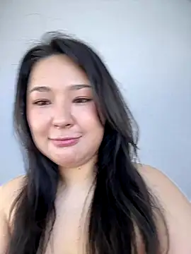 thedaynahoney online show from November 24, 4:03 am