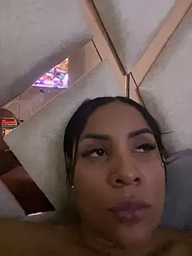 MarianaaSantos online show from April 7, 4:58 am