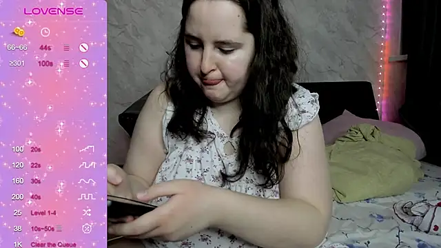 alice allens online show from October 12, 3:14 pm