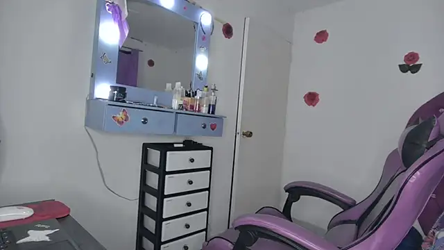 soffy rosses online show from April 18, 4:26 am