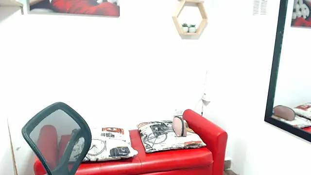 DIVAX MONSERRAT online show from February 26, 9:14 pm