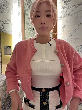 winter11 online show from February 10, 7:00 am