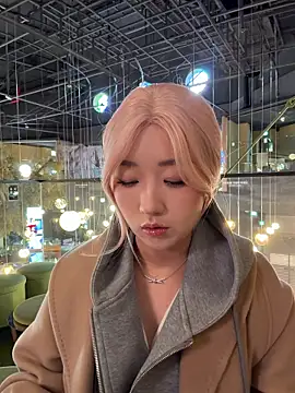 winter11 online show from March 4, 2:29 am