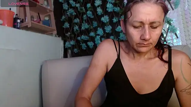 darling hott online show from July 25, 11:28 am