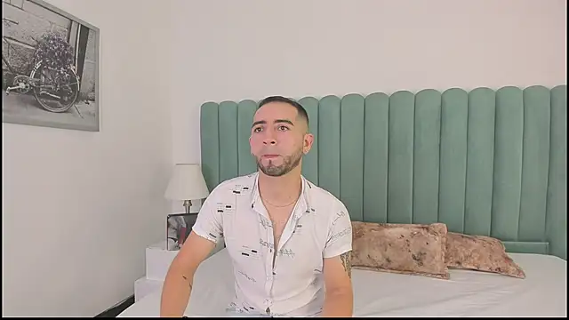 Snapshot of Lushian_ chatting on October 6, 2:56 pm Lushian online show from October 6, 2:56 pm