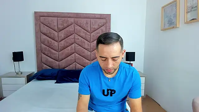 Lushian  online show from December 15, 2:33 pm