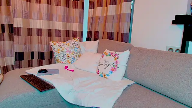 Hellen TheSoul online show from March 18, 5:45 am