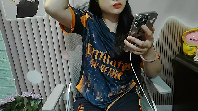 Emachiii online show from October 6, 7:03 am