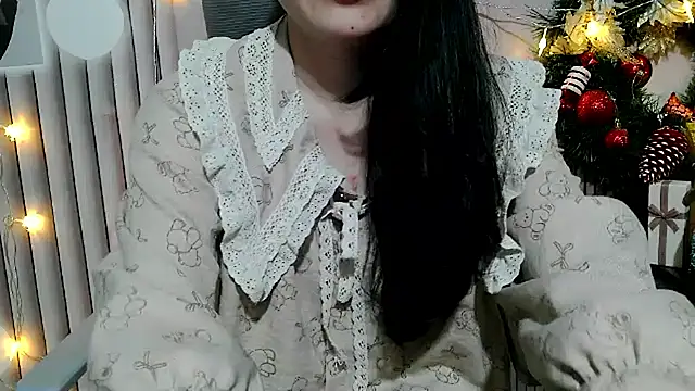 Emachiii online show from December 17, 1:44 am