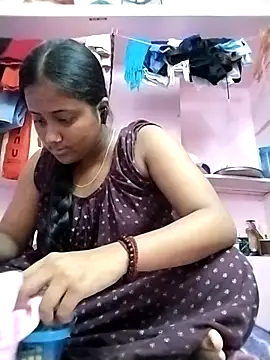 Snapshot of Fun__with__Prity chatting on September 24, 6:18 pm Fun  with  Prity online show from September 24, 6:18 pm