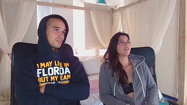 Laila asher online show from November 25, 6:20 pm