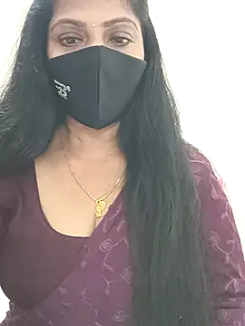 shivani27 online show from April 7, 5:15 pm