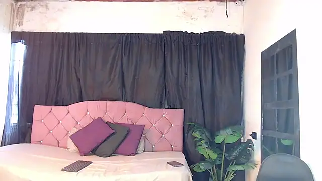 daring sexy boys online show from September 15, 7:54 pm