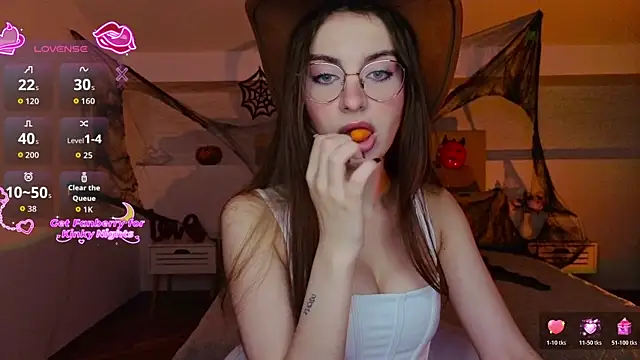 Real cutie1 online show from October 24, 9:11 pm