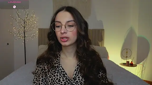 Real cutie1 online show from April 11, 12:53 pm