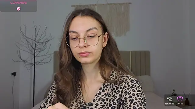 Real cutie1 online show from November 25, 2:30 pm