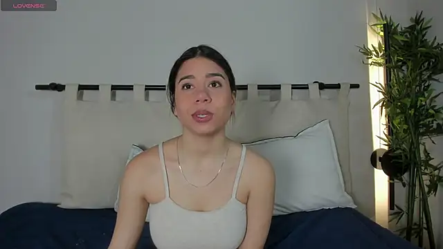 Rachell criss online show from February 6, 4:27 am