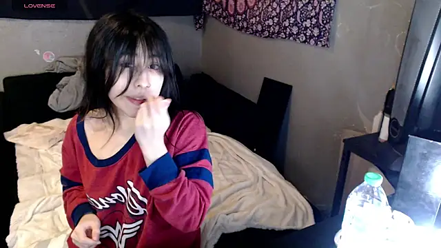 London Ray online show from December 22, 4:15 am