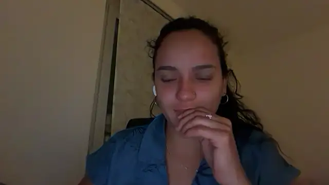 Maia Park online show from May 29, 11:36 pm