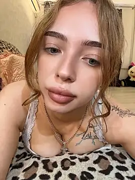 Hannah xBaby online show from June 21, 1:26 pm