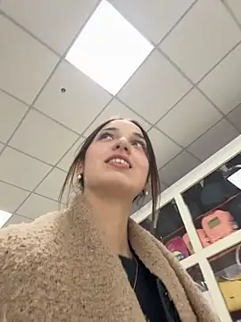 DollyTall online show from October 14, 9:45 am