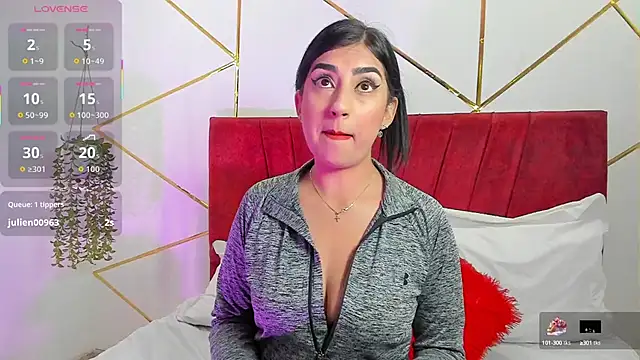 Paris Evans01 online show from October 10, 1:27 pm