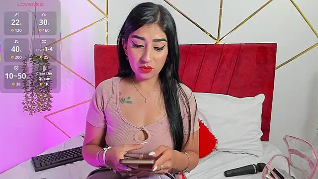 Paris Evans01 online show from October 9, 1:04 pm