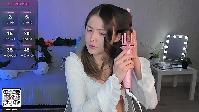 ArleneThomas online show from February 7, 1:59 pm